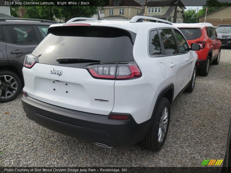 Bright White / Black 2019 Jeep Cherokee Latitude