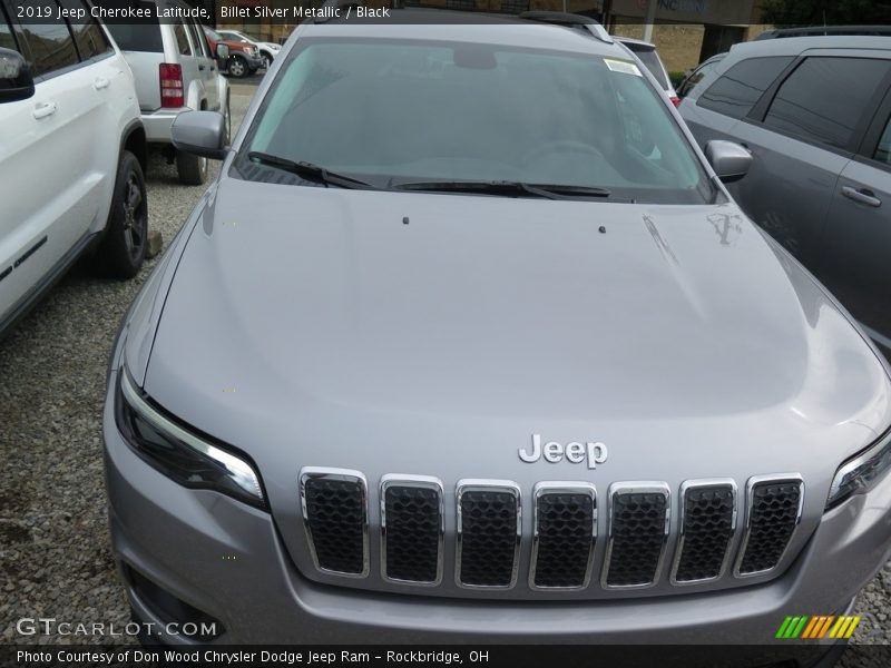 Billet Silver Metallic / Black 2019 Jeep Cherokee Latitude