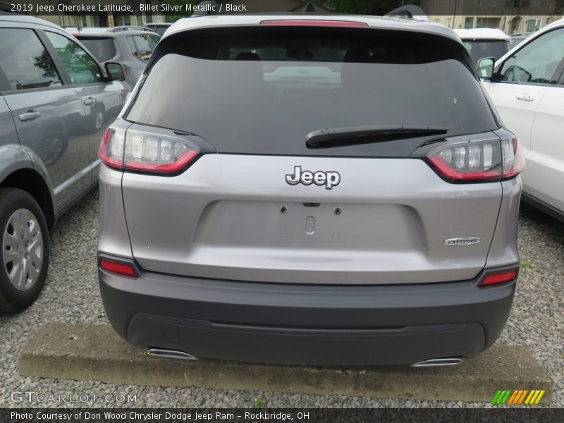 Billet Silver Metallic / Black 2019 Jeep Cherokee Latitude
