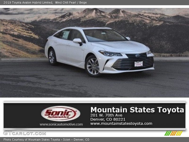 Wind Chill Pearl / Beige 2019 Toyota Avalon Hybrid Limited