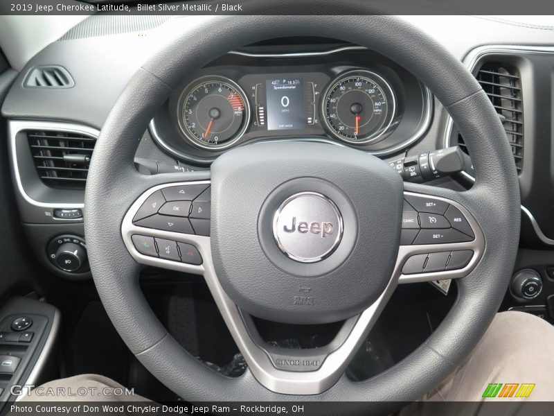Billet Silver Metallic / Black 2019 Jeep Cherokee Latitude