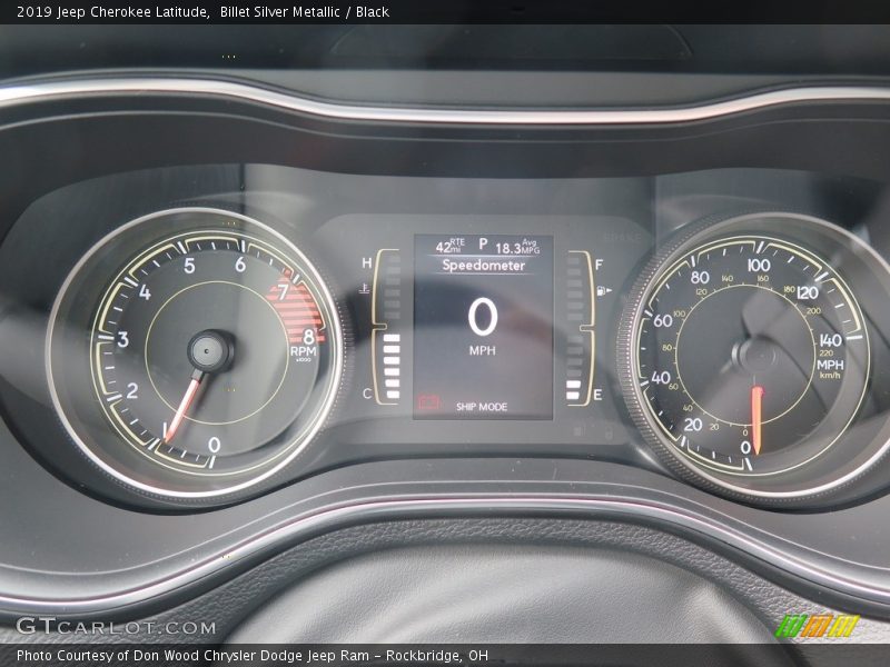 Billet Silver Metallic / Black 2019 Jeep Cherokee Latitude