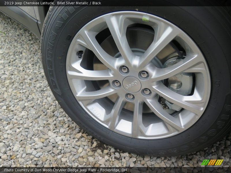 Billet Silver Metallic / Black 2019 Jeep Cherokee Latitude