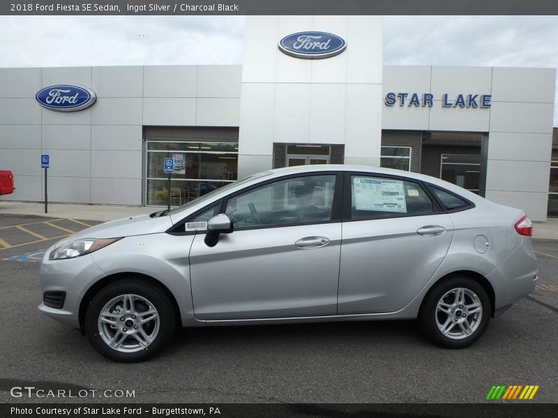 Ingot Silver / Charcoal Black 2018 Ford Fiesta SE Sedan