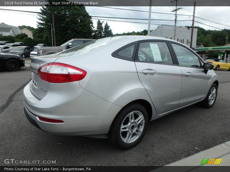 Ingot Silver / Charcoal Black 2018 Ford Fiesta SE Sedan