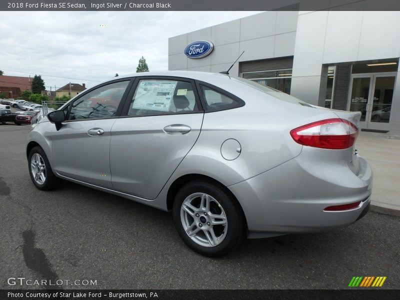 Ingot Silver / Charcoal Black 2018 Ford Fiesta SE Sedan
