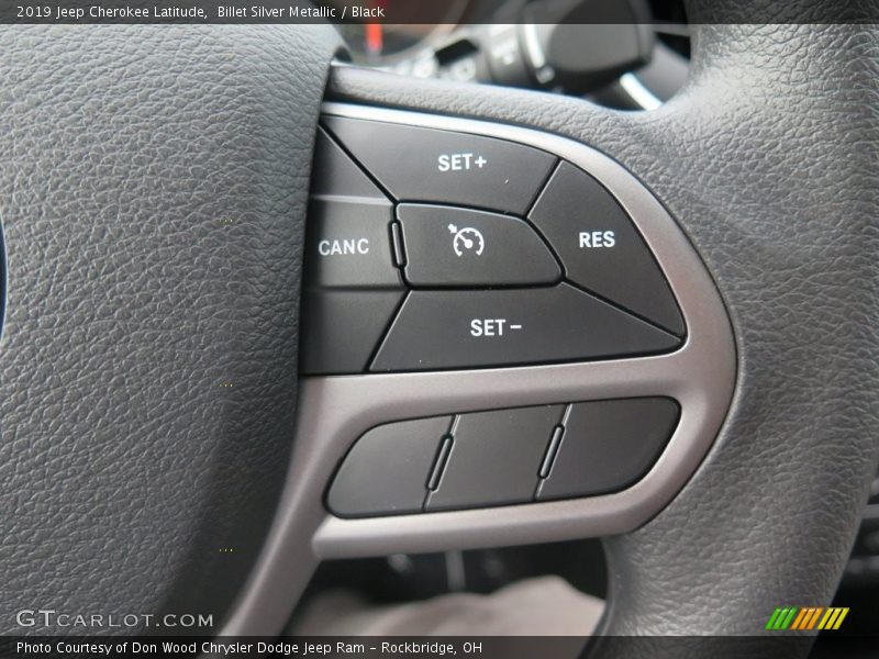 Billet Silver Metallic / Black 2019 Jeep Cherokee Latitude