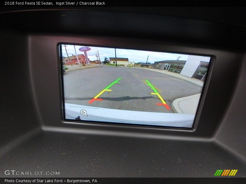 Ingot Silver / Charcoal Black 2018 Ford Fiesta SE Sedan