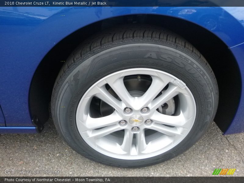 Kinetic Blue Metallic / Jet Black 2018 Chevrolet Cruze LT