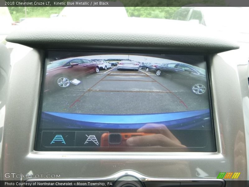Kinetic Blue Metallic / Jet Black 2018 Chevrolet Cruze LT