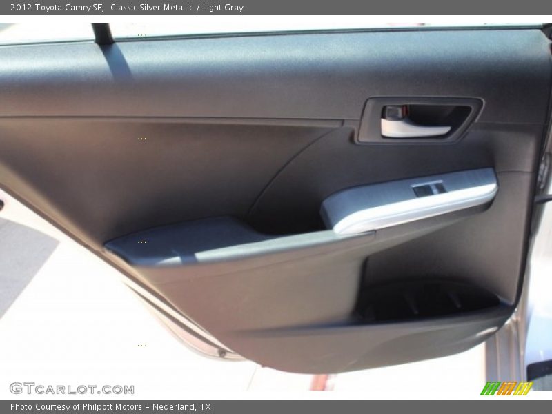 Classic Silver Metallic / Light Gray 2012 Toyota Camry SE