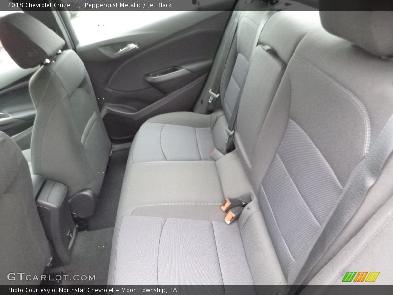 Pepperdust Metallic / Jet Black 2018 Chevrolet Cruze LT