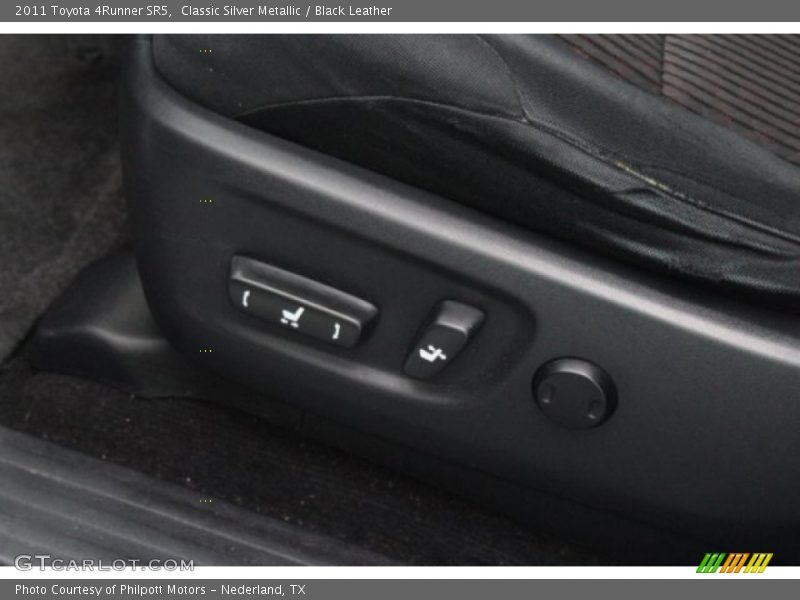 Classic Silver Metallic / Black Leather 2011 Toyota 4Runner SR5