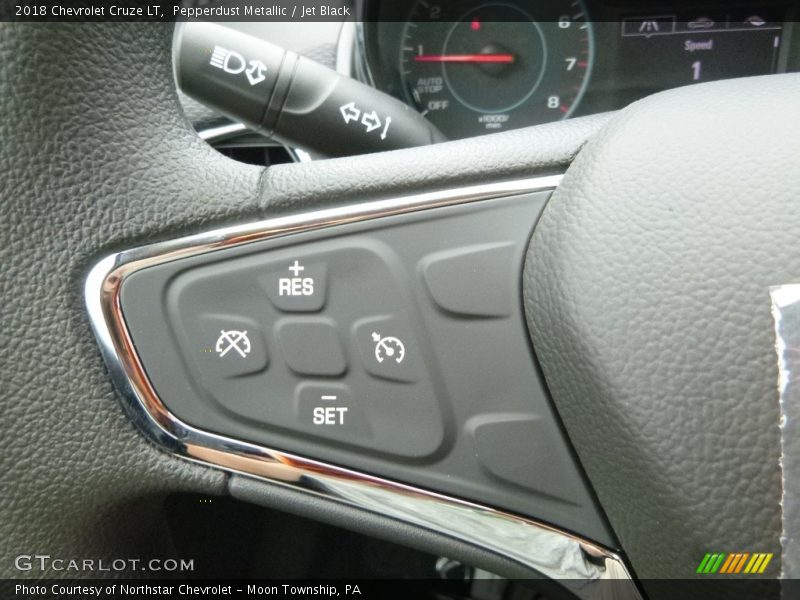 Pepperdust Metallic / Jet Black 2018 Chevrolet Cruze LT