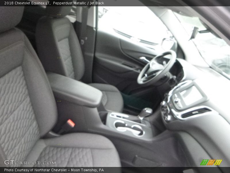 Pepperdust Metallic / Jet Black 2018 Chevrolet Equinox LT