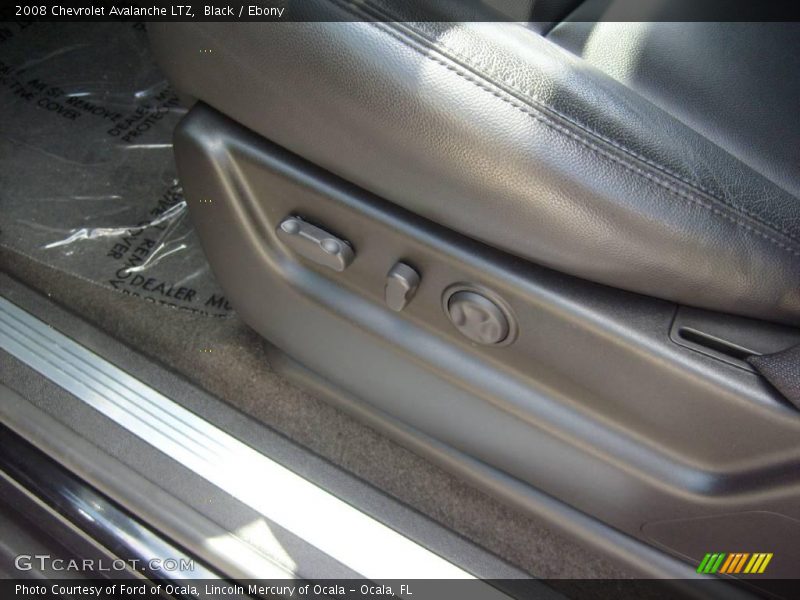 Black / Ebony 2008 Chevrolet Avalanche LTZ