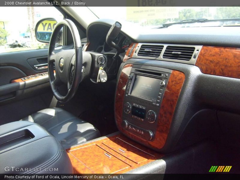 Black / Ebony 2008 Chevrolet Avalanche LTZ
