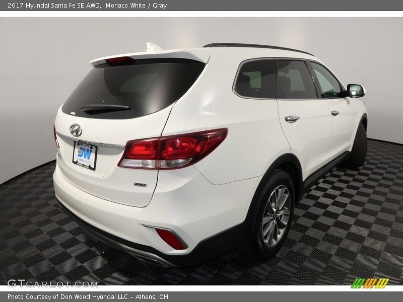 Monaco White / Gray 2017 Hyundai Santa Fe SE AWD