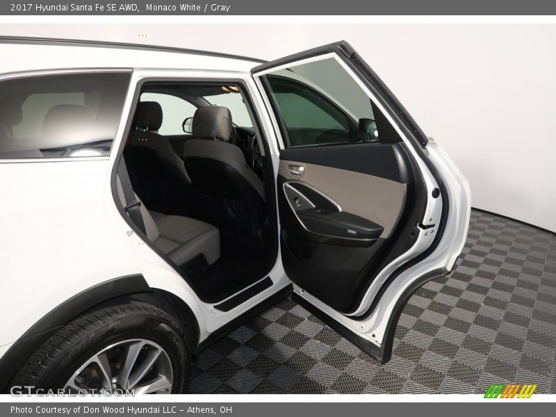 Monaco White / Gray 2017 Hyundai Santa Fe SE AWD
