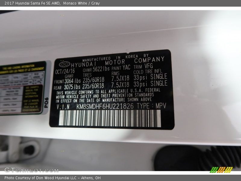 Monaco White / Gray 2017 Hyundai Santa Fe SE AWD
