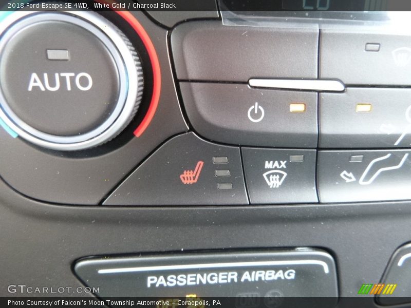 White Gold / Charcoal Black 2018 Ford Escape SE 4WD