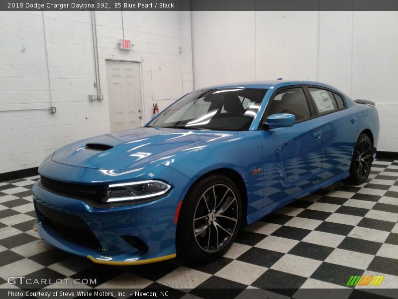 B5 Blue Pearl / Black 2018 Dodge Charger Daytona 392