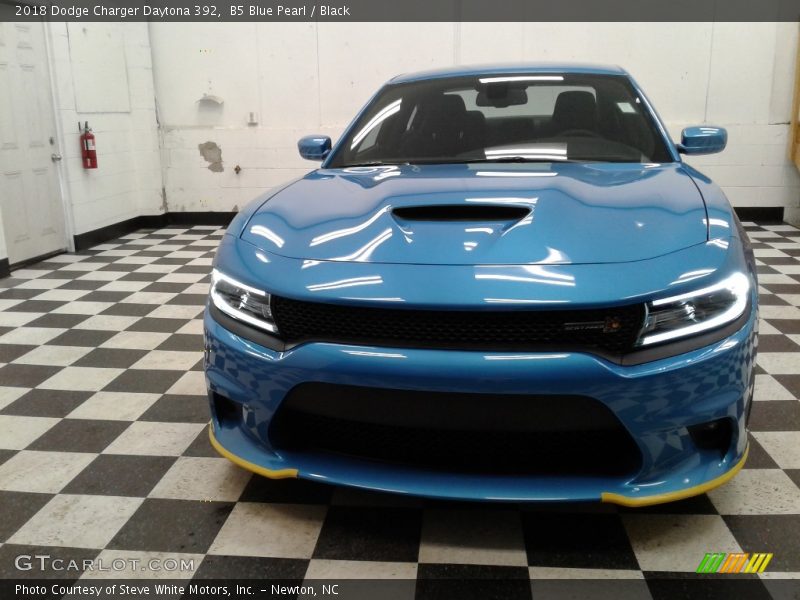 B5 Blue Pearl / Black 2018 Dodge Charger Daytona 392