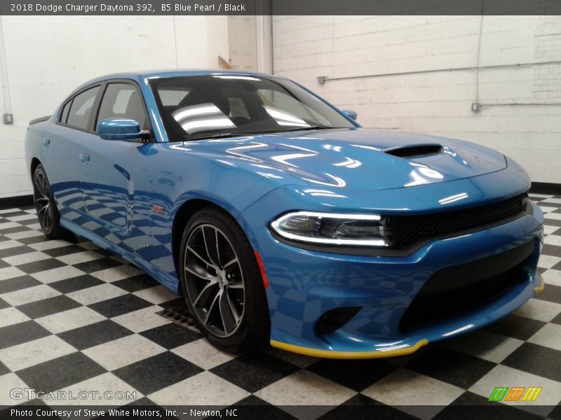 B5 Blue Pearl / Black 2018 Dodge Charger Daytona 392
