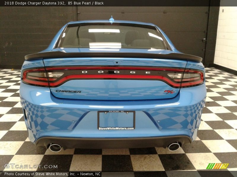 B5 Blue Pearl / Black 2018 Dodge Charger Daytona 392