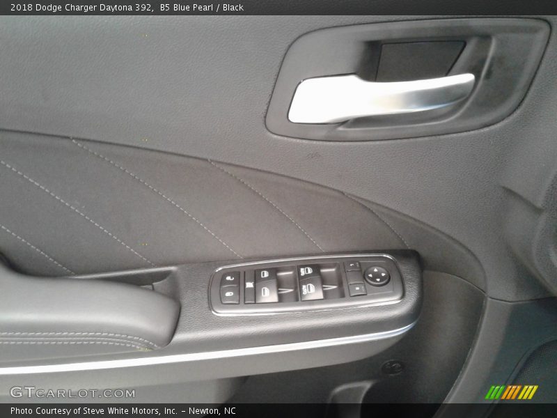 B5 Blue Pearl / Black 2018 Dodge Charger Daytona 392