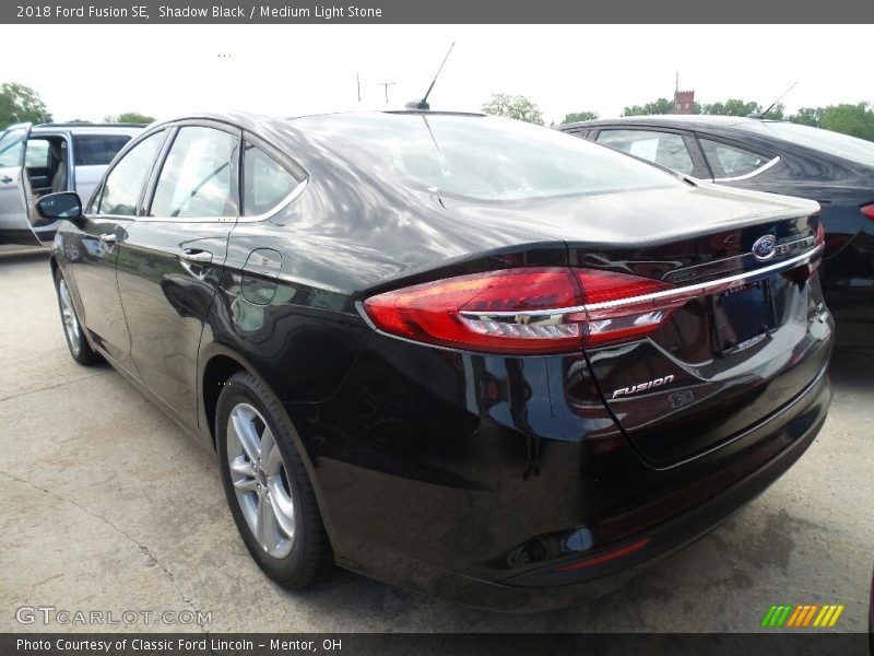 Shadow Black / Medium Light Stone 2018 Ford Fusion SE