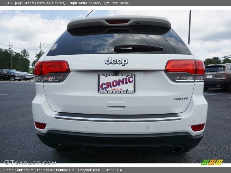 Bright White / Black/Light Frost Beige 2018 Jeep Grand Cherokee Limited