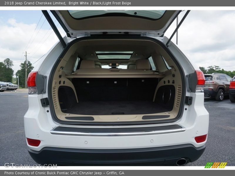 Bright White / Black/Light Frost Beige 2018 Jeep Grand Cherokee Limited