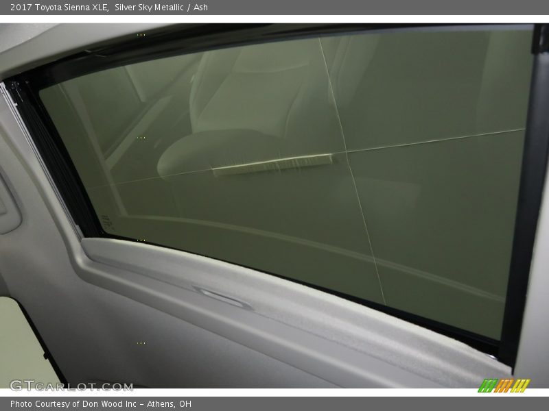 Silver Sky Metallic / Ash 2017 Toyota Sienna XLE