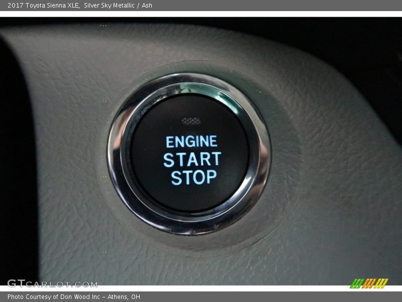 Silver Sky Metallic / Ash 2017 Toyota Sienna XLE