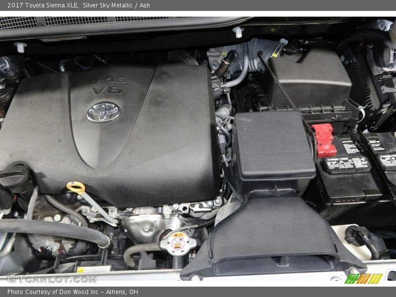 Silver Sky Metallic / Ash 2017 Toyota Sienna XLE