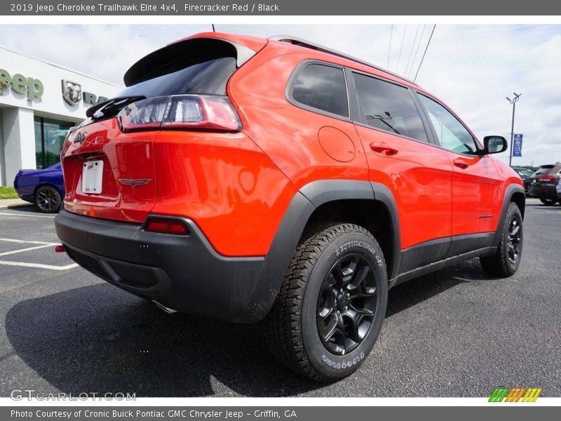 Firecracker Red / Black 2019 Jeep Cherokee Trailhawk Elite 4x4