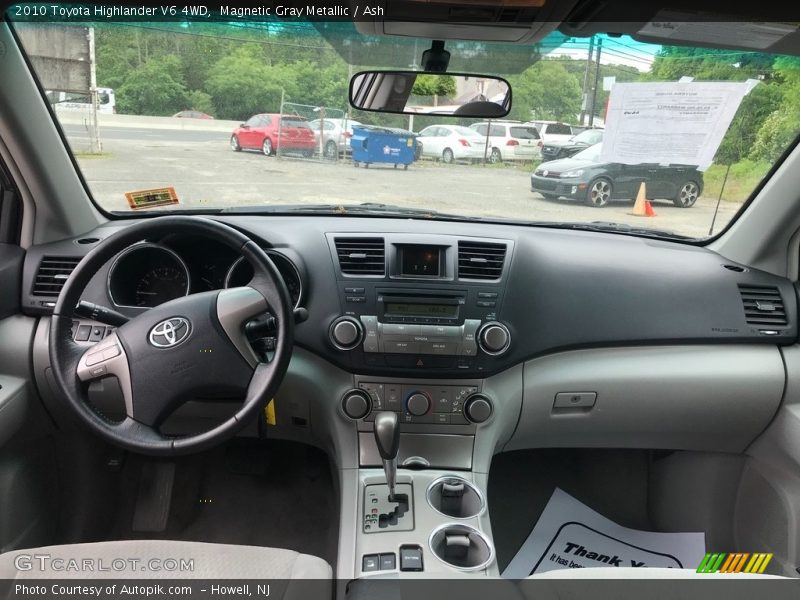 Magnetic Gray Metallic / Ash 2010 Toyota Highlander V6 4WD