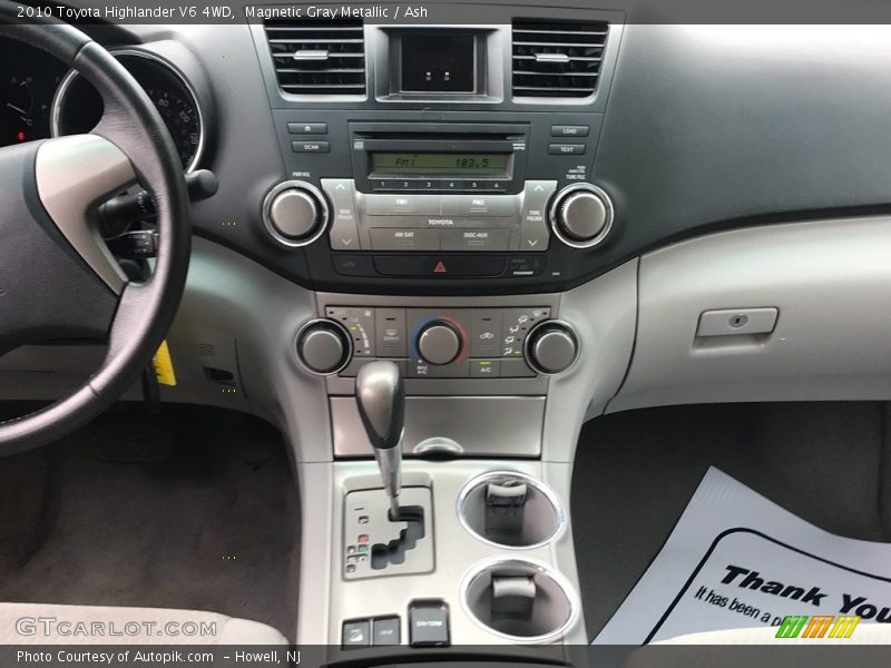Magnetic Gray Metallic / Ash 2010 Toyota Highlander V6 4WD