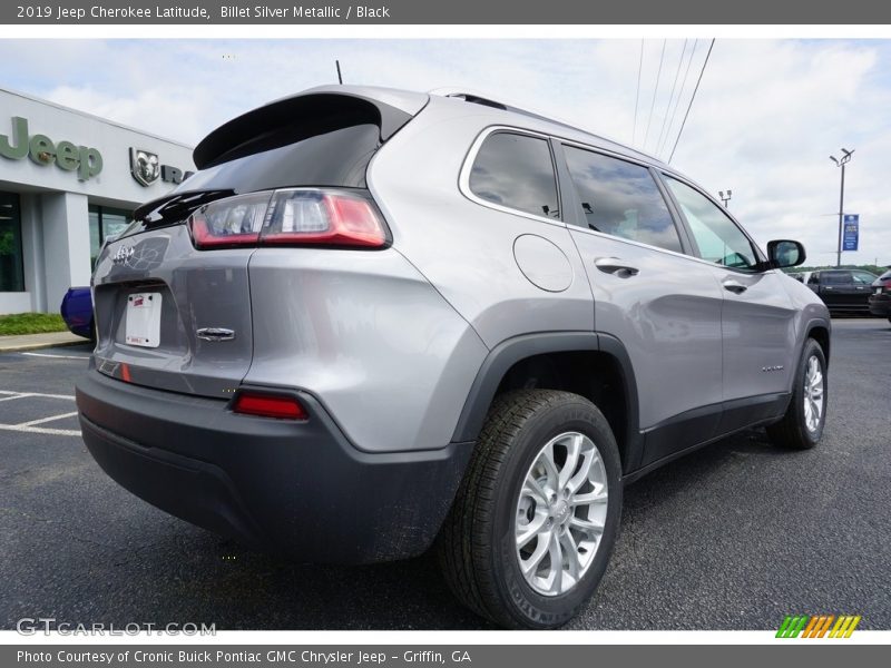 Billet Silver Metallic / Black 2019 Jeep Cherokee Latitude