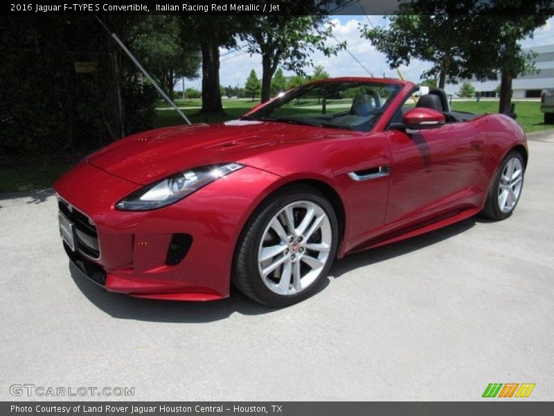 Front 3/4 View of 2016 F-TYPE S Convertible