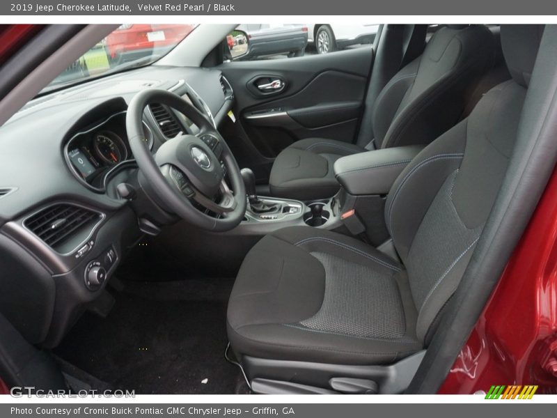 Velvet Red Pearl / Black 2019 Jeep Cherokee Latitude