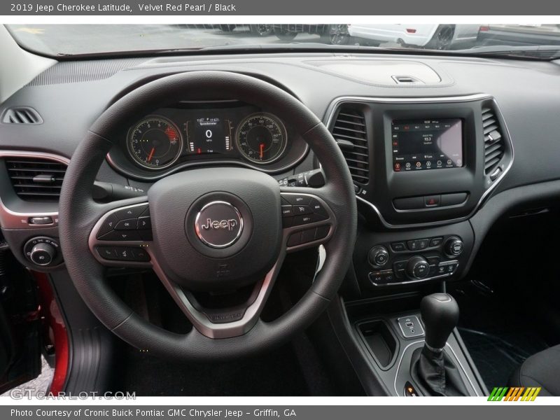 Velvet Red Pearl / Black 2019 Jeep Cherokee Latitude
