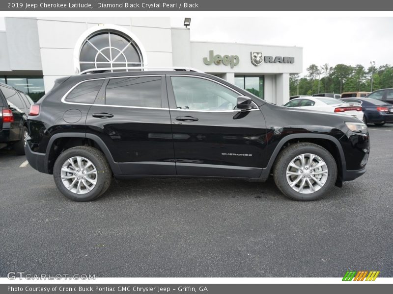 Diamond Black Crystal Pearl / Black 2019 Jeep Cherokee Latitude