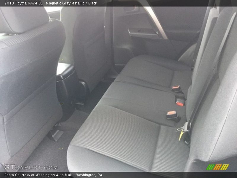 Magnetic Gray Metallic / Black 2018 Toyota RAV4 LE