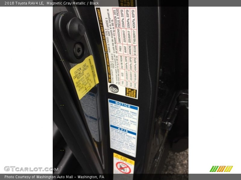 Magnetic Gray Metallic / Black 2018 Toyota RAV4 LE