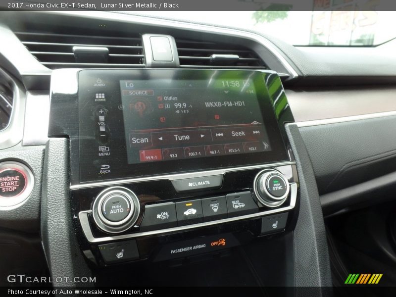 Lunar Silver Metallic / Black 2017 Honda Civic EX-T Sedan