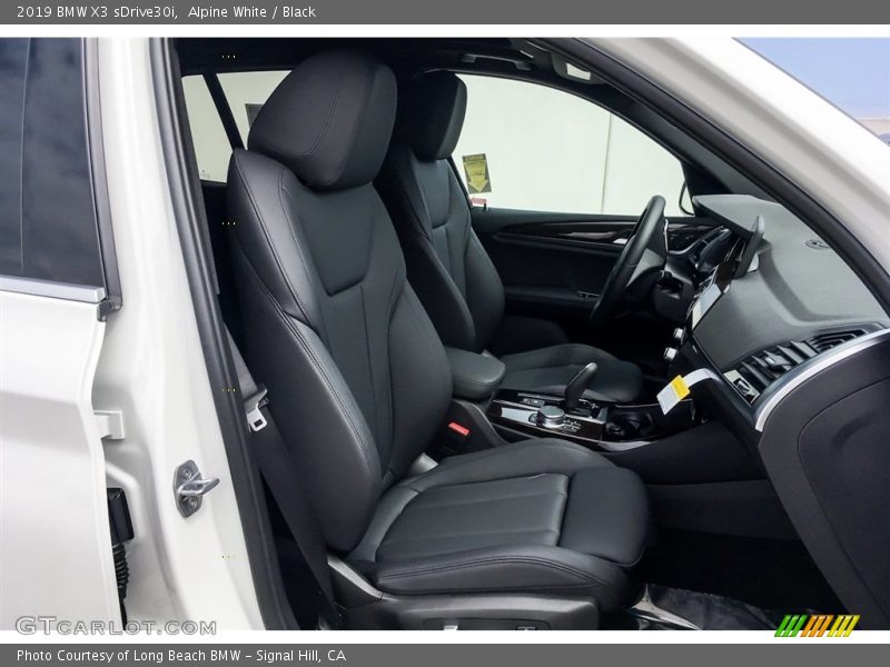 Alpine White / Black 2019 BMW X3 sDrive30i