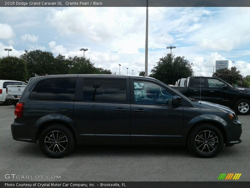 Granite Pearl / Black 2018 Dodge Grand Caravan SE