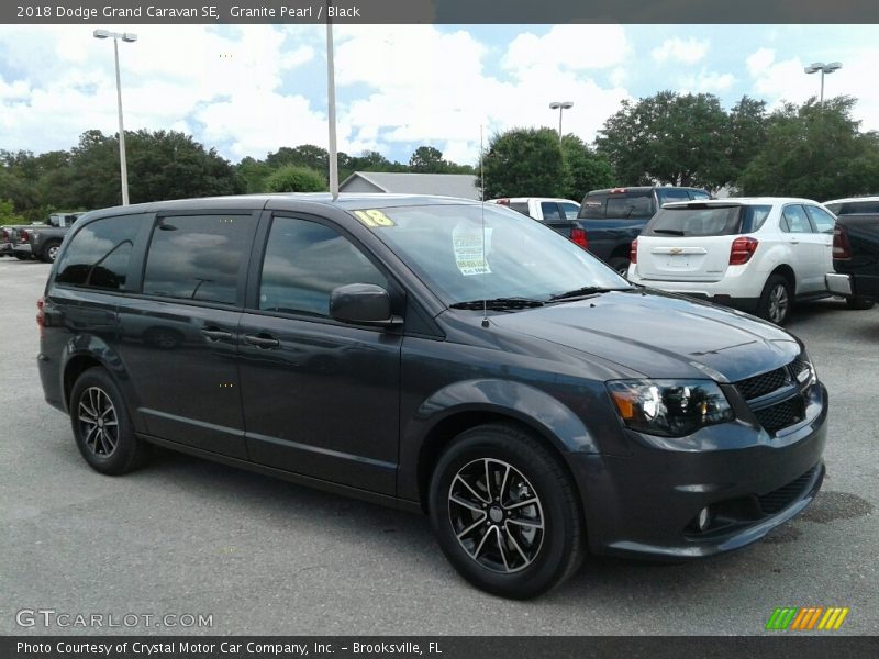 Granite Pearl / Black 2018 Dodge Grand Caravan SE